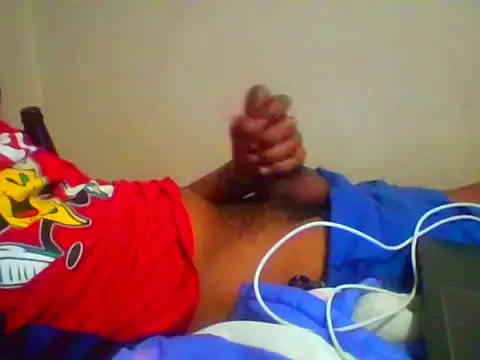 Snapshot of TwistedR chatting on November 26, 9:27 pm TwistedR online show from November 26, 9:27 pm