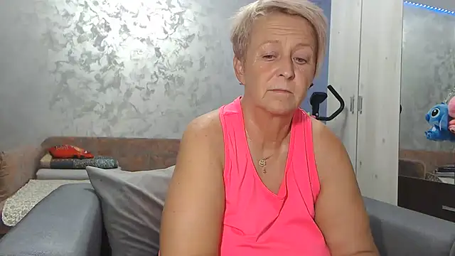 RosesandLillies online show from July 11, 4:53 pm