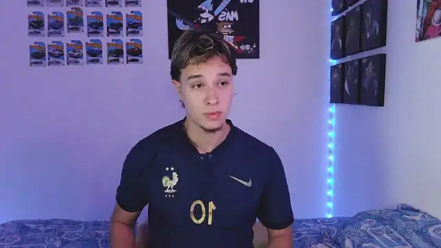 Snapshot of jack_walker190 chatting on November 7, 4:12 am jack walker190 online show from November 7, 4:12 am