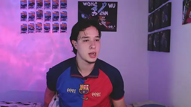 Snapshot of jack_walker190 chatting on July 14, 9:03 am jack walker190 online show from July 14, 9:03 am