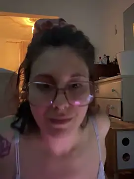 Snapshot of Rosiee69_ chatting on March 9, 1:15 pm Rosiee69 online show from March 9, 1:15 pm