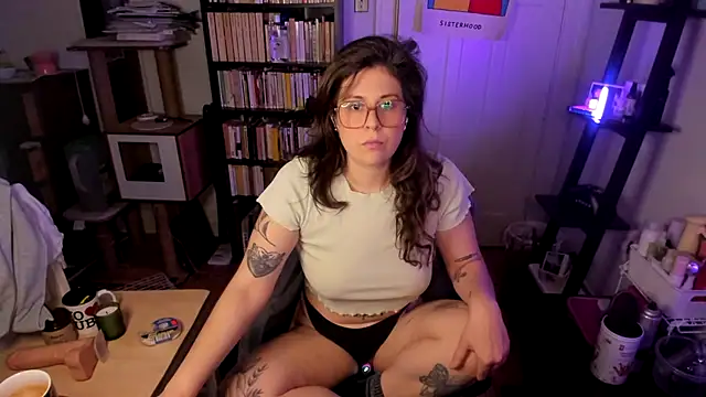 Rosiee69  online show from January 13, 8:36 pm