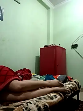 Snapshot of okbent chatting on February 17, 7:58 am okbent online show from February 17, 7:58 am