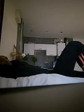 Snapshot of Mrnutella chatting on February 20, 5:44 am Mrnutella online show from February 20, 5:44 am