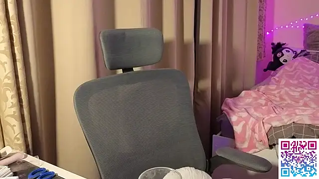 boozekirs  online show from February 15, 2:41 am