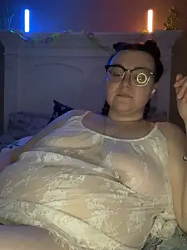 HTXBELLE online show from March 3, 11:33 am