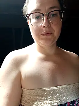 HTXBELLE online show from September 24, 1:53 am