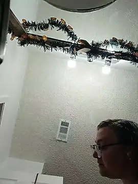 HTXBELLE online show from November 18, 12:16 am