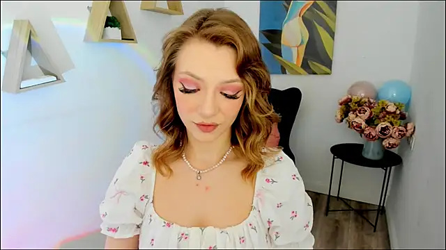 Snapshot of AmandaGracy_1 chatting on June 5, 6:13 pm AmandaGracy 1 online show from June 5, 6:13 pm
