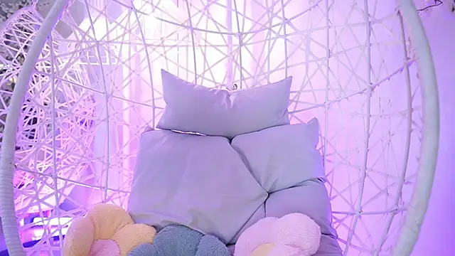 Snapshot of SaharaKramer chatting on February 22, 5:57 pm SaharaKramer online show from February 22, 5:57 pm