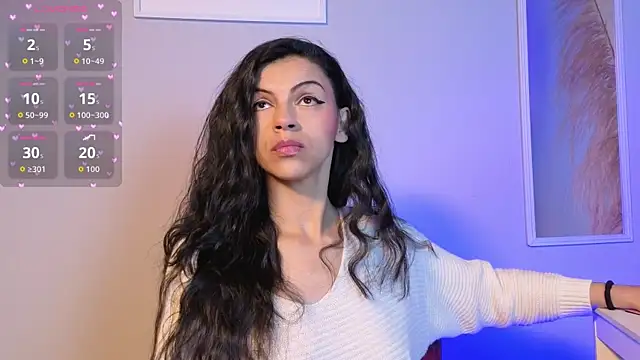 Snapshot of aitana_garcia_ chatting on May 23, 11:14 am aitana garcia online show from May 23, 11:14 am