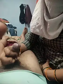 Snapshot of indian_couple4 chatting on March 15, 3:27 pm indian couple4 online show from March 15, 3:27 pm