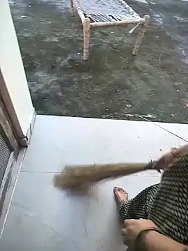 Snapshot of indian_couple4 chatting on September 9, 1:05 am indian couple4 online show from September 9, 1:05 am