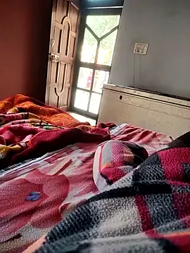 Snapshot of indian_couple4 chatting on January 11, 3:55 am indian couple4 online show from January 11, 3:55 am