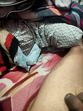 Snapshot of indian_couple4 chatting on January 17, 3:39 pm indian couple4 online show from January 17, 3:39 pm