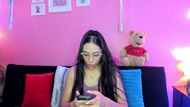 TANIA 06 online show from October 19, 8:20 pm
