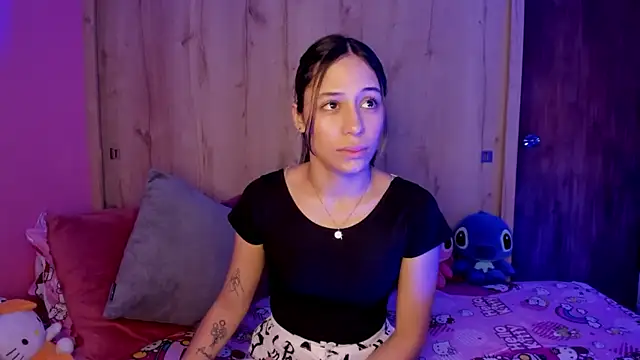 Snapshot of TANIA_06 chatting on June 4, 1:06 pm TANIA 06 online show from June 4, 1:06 pm