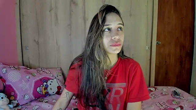 Snapshot of TANIA_06 chatting on June 15, 1:13 pm TANIA 06 online show from June 15, 1:13 pm
