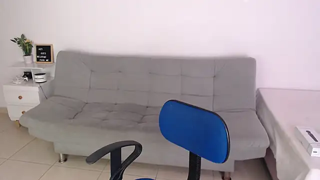 emily-777 online show from December 2, 7:42 pm