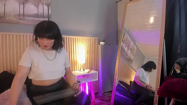 lilith catt online show from October 22, 8:08 pm