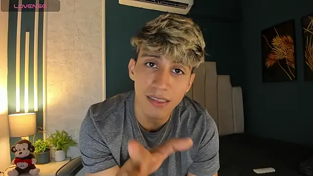 Allex Cano online show from March 9, 3:01 am