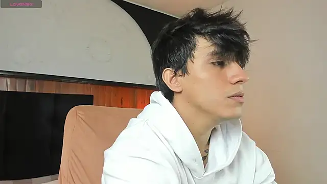 Allex Cano online show from February 18, 9:11 pm