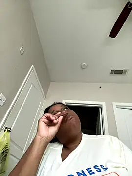 Deshay30 online show from September 21, 9:05 pm