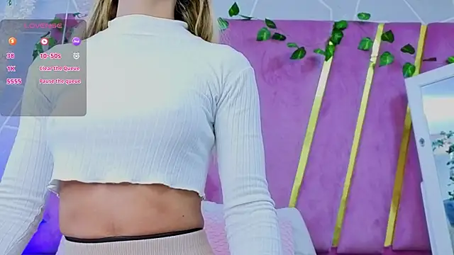 EmmyCortez online show from September 23, 11:46 am