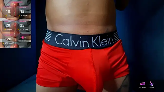 Snapshot of jeffvalemtino chatting on November 9, 9:57 pm jeffvalemtino online show from November 9, 9:57 pm