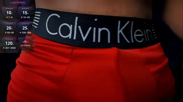 Snapshot of jeffvalemtino chatting on December 2, 12:05 am jeffvalemtino online show from December 2, 12:05 am