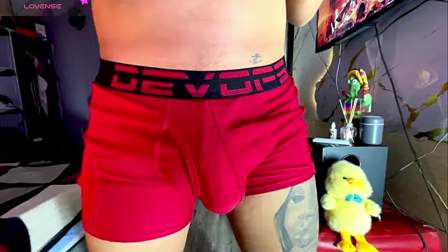 jeffvalemtino online show from February 10, 12:04 am