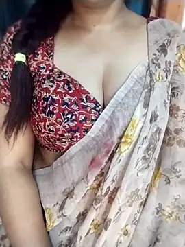 Snapshot of suthas99 chatting on April 8, 2:33 am suthas99 online show from April 8, 2:33 am