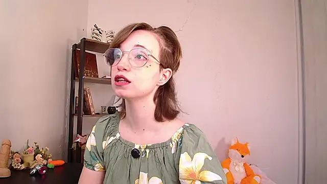 Snapshot of Elise_Nyx chatting on June 3, 11:57 am Elise Nyx online show from June 3, 11:57 am
