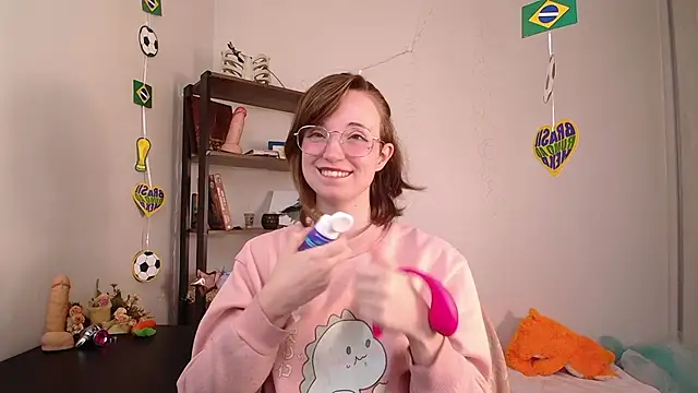 Snapshot of Elise_Nyx chatting on June 9, 11:55 am Elise Nyx online show from June 9, 11:55 am