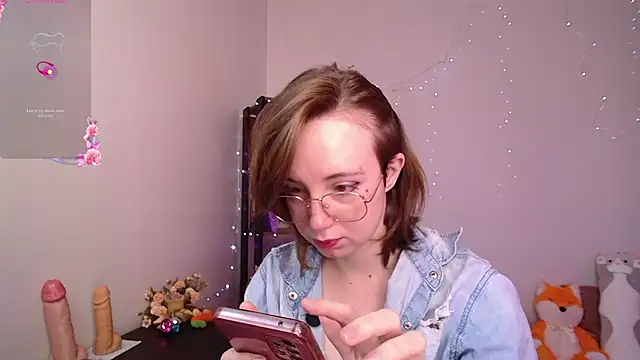Snapshot of Elise_Nyx chatting on July 10, 11:57 am Elise Nyx online show from July 10, 11:57 am