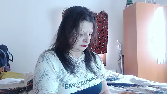 ExtasyMature online show from May 31, 7:59 am