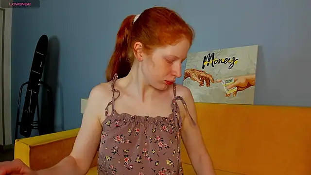 Sandra Wi1son online show from May 1, 1:32 am