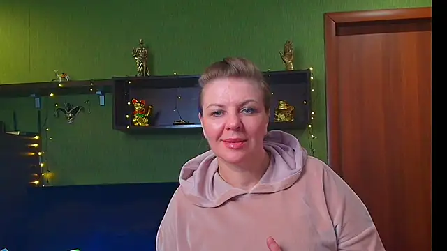 VeronikawGold online show from April 29, 7:53 pm
