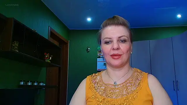 Snapshot of VeronikawGold chatting on May 31, 11:06 am VeronikawGold online show from May 31, 11:06 am