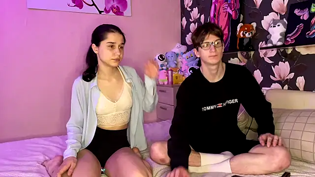 baby lesi online show from July 9, 4:11 pm