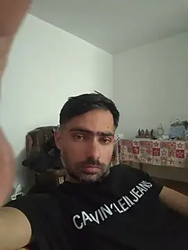 Snapshot of andreiiiii2025 chatting on May 25, 12:55 pm andreiiiii2025 online show from May 25, 12:55 pm