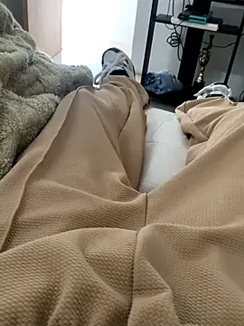 Snapshot of eross_chipre_ chatting on September 27, 5:51 pm eross chipre online show from September 27, 5:51 pm