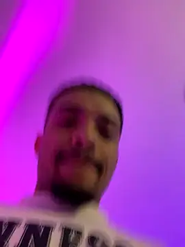 Snapshot of eross_chipre_ chatting on October 29, 3:42 am eross chipre online show from October 29, 3:42 am