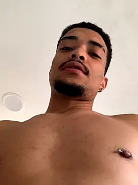 Snapshot of eross_chipre_ chatting on November 5, 9:48 pm eross chipre online show from November 5, 9:48 pm