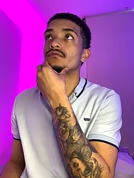 Snapshot of eross_chipre_ chatting on November 8, 9:24 pm eross chipre online show from November 8, 9:24 pm