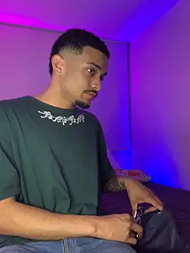 Snapshot of eross_chipre_ chatting on November 11, 2:22 am eross chipre online show from November 11, 2:22 am