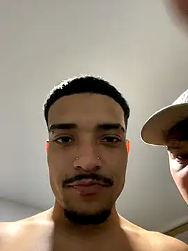 Snapshot of eross_chipre_ chatting on November 15, 7:27 am eross chipre online show from November 15, 7:27 am