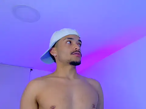 Snapshot of eross_chipre_ chatting on November 21, 10:41 pm eross chipre online show from November 21, 10:41 pm