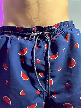 Snapshot of eross_chipre_ chatting on December 1, 8:14 pm eross chipre online show from December 1, 8:14 pm