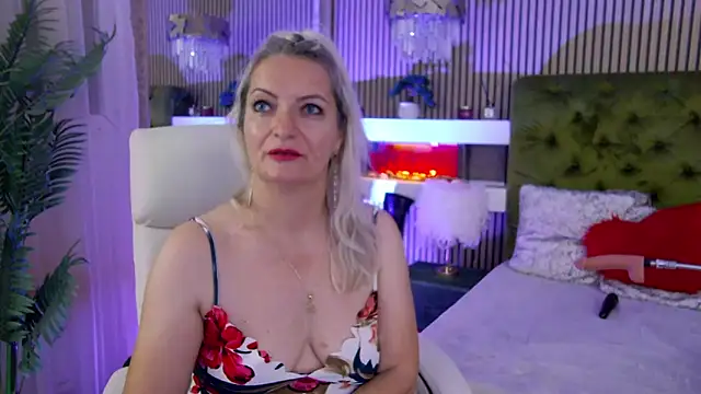 LadyTouch online show from June 11, 2:53 am